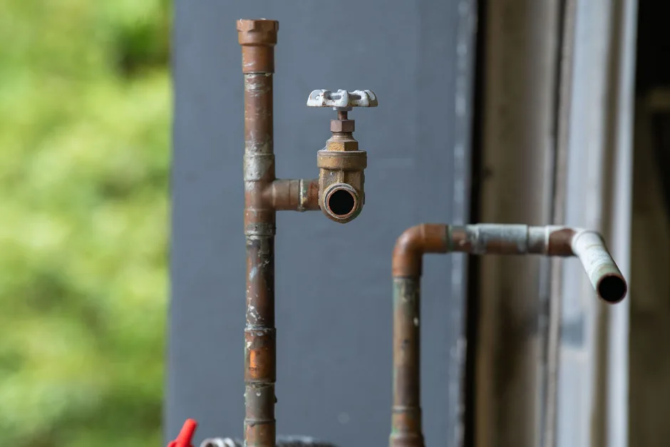 Pressure testing a gas installation in Richmond